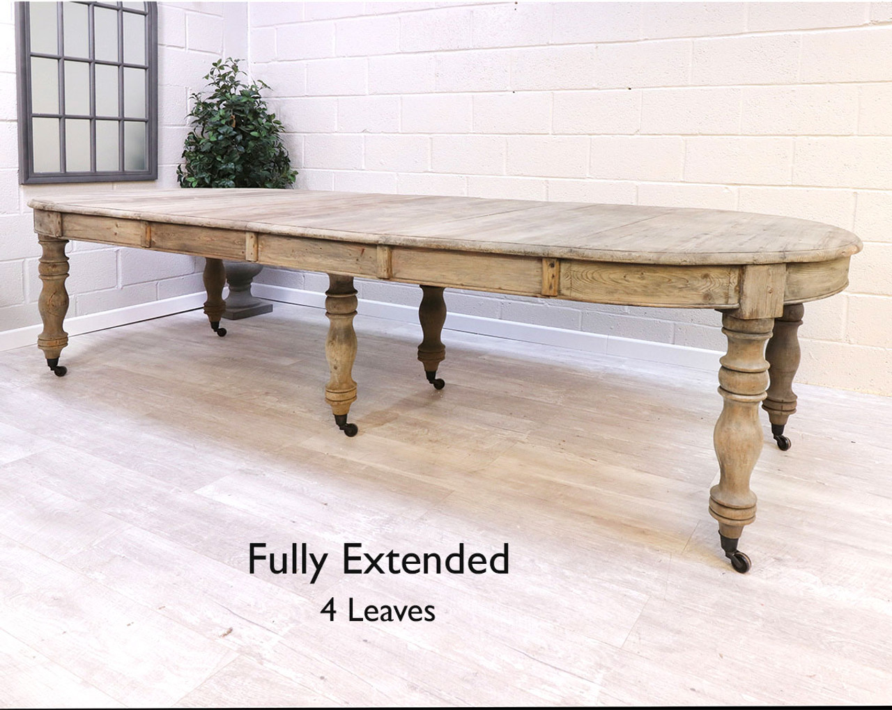 Extendable country shop dining table