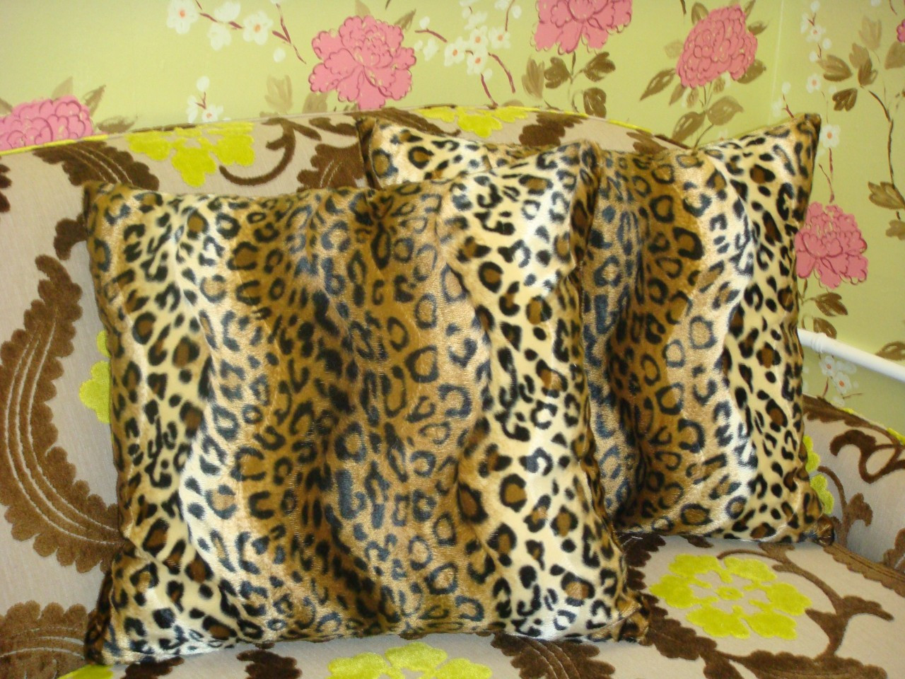 cheetah throw pillow