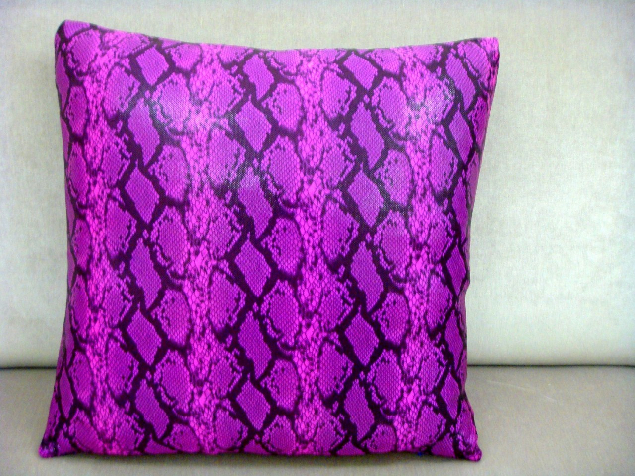 PINK LEMONADE THROW PILLOW by Kravet