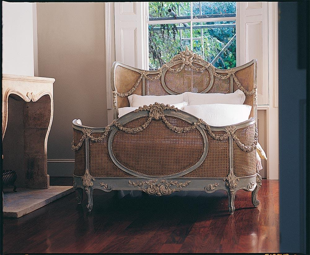 Gold Rattan Bed, Cottage style