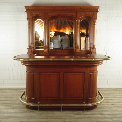SMALL VICTORIAN HOME BAR