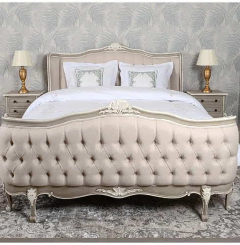 BORDEAUX TUFTED BED
