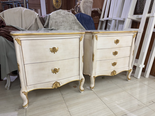 FRENCH WHITE AND GOLD BEDSIDES LOUIS XV