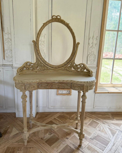 BORDEAUX LOUIS XVI RATTAN VANITY SET