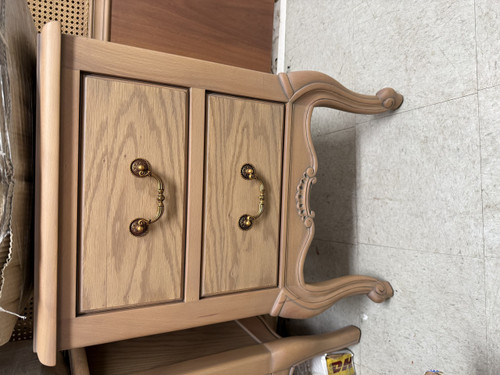 CHLOE BEDSIDE small