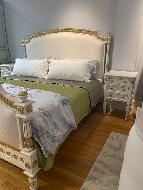 Adélaïde Bedroom Set, Cream and Gold Adélaïde Bedroom Set, Cream and Gold