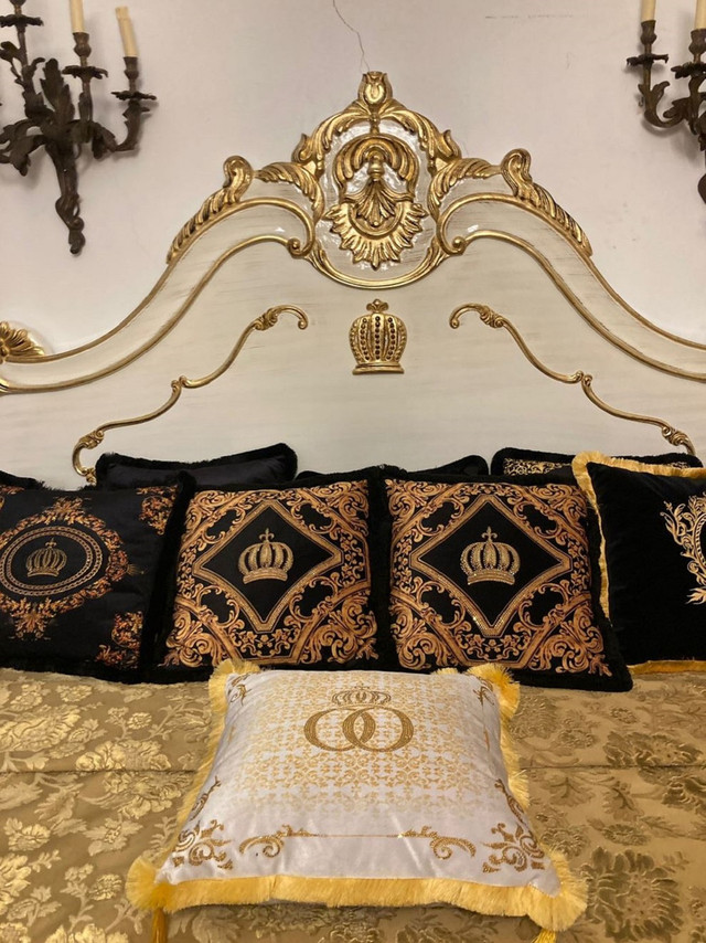 Baroque Bed White and Gold