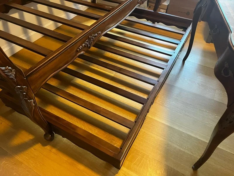 TRUNDLE DAYBED OLD WORLD FINISH