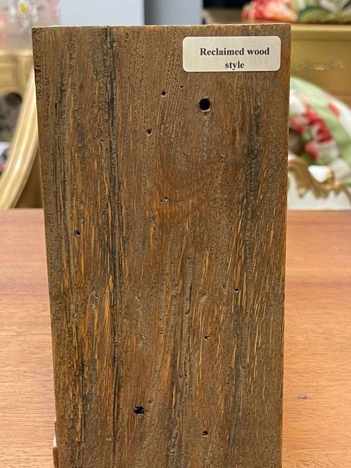 RECLAIMED WOOD STYLE