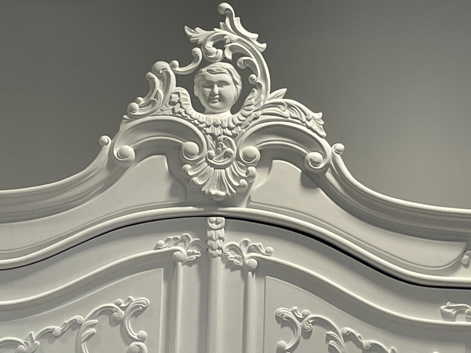 MARIE ANTOINETTE WIDE ARMOIRE WHITE