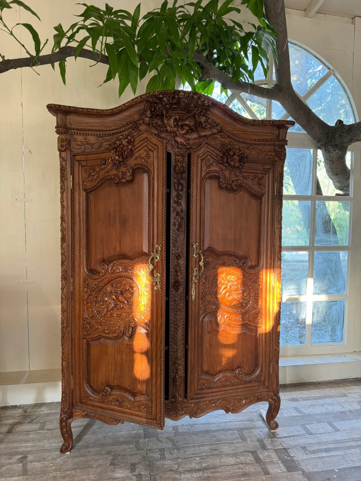 FRENCH BIRDS AND RIBBONS ARMOIRE WARDROBE NATURAL