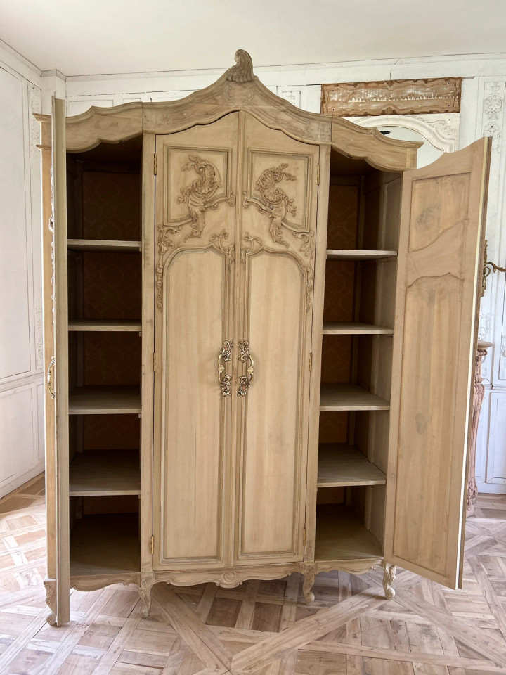 LOUIS XV FARMHOUSE ARMOIRE WARDROBE NATURAL