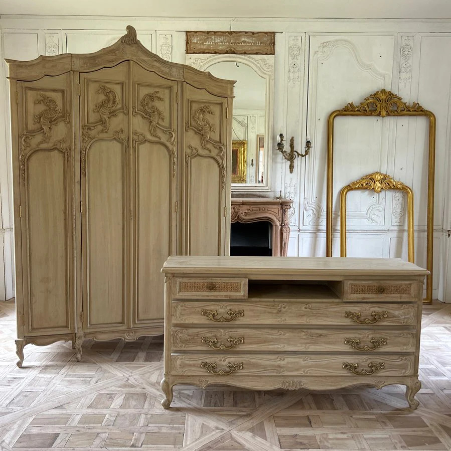 LOUIS XV FARMHOUSE ARMOIRE WARDROBE CHOCOLATE AND GOLD 