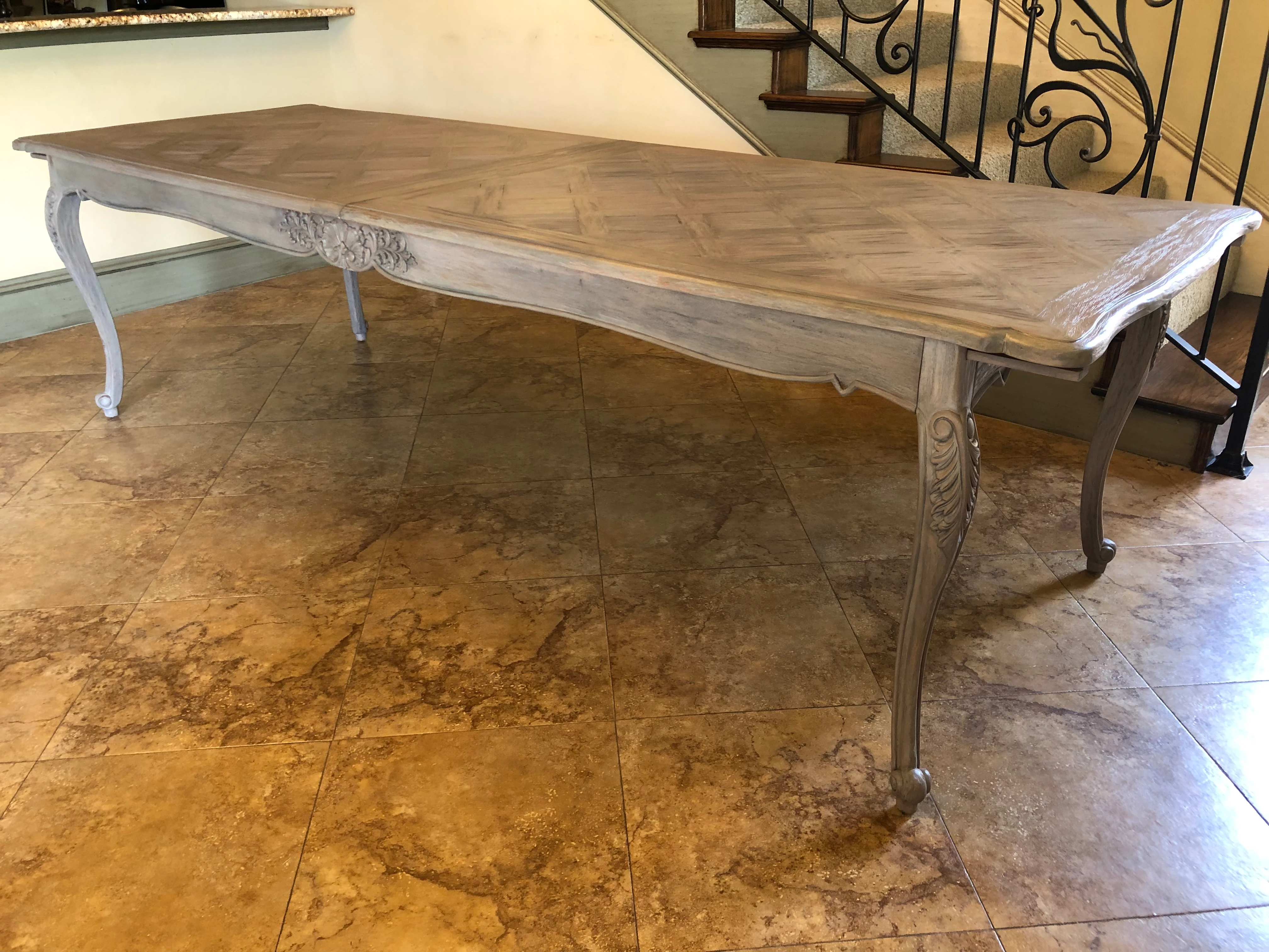 Grande Chateau Dining Table Set, Mahogany Natural