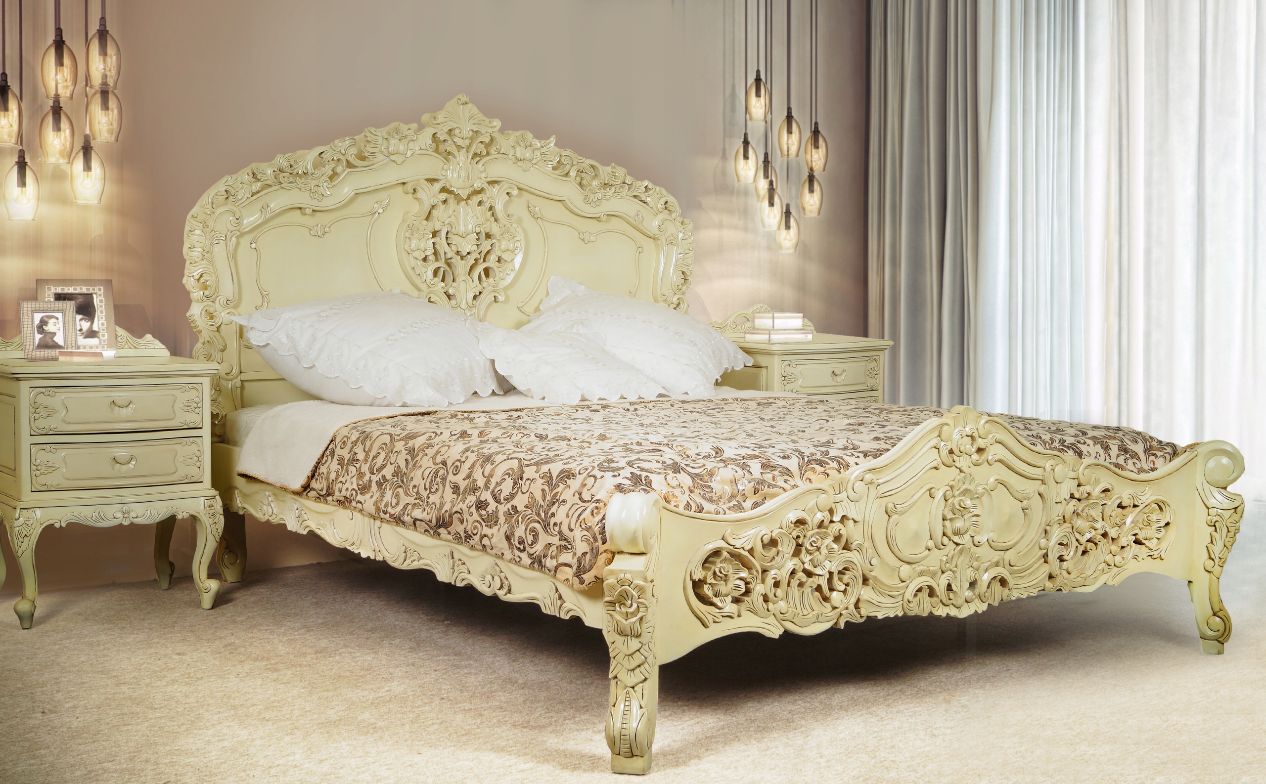 Rococo Furniture: Embracing the Luxurious Style in Modern Décor