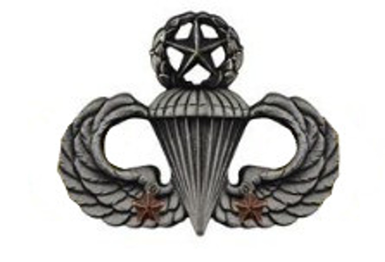 Army Badge: Master Combat Parachute Second Award - silver oxidized
