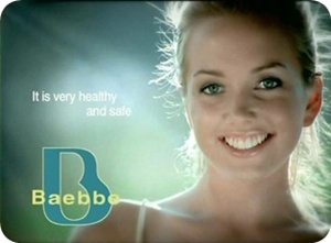 en-model-smile-vert.jpg