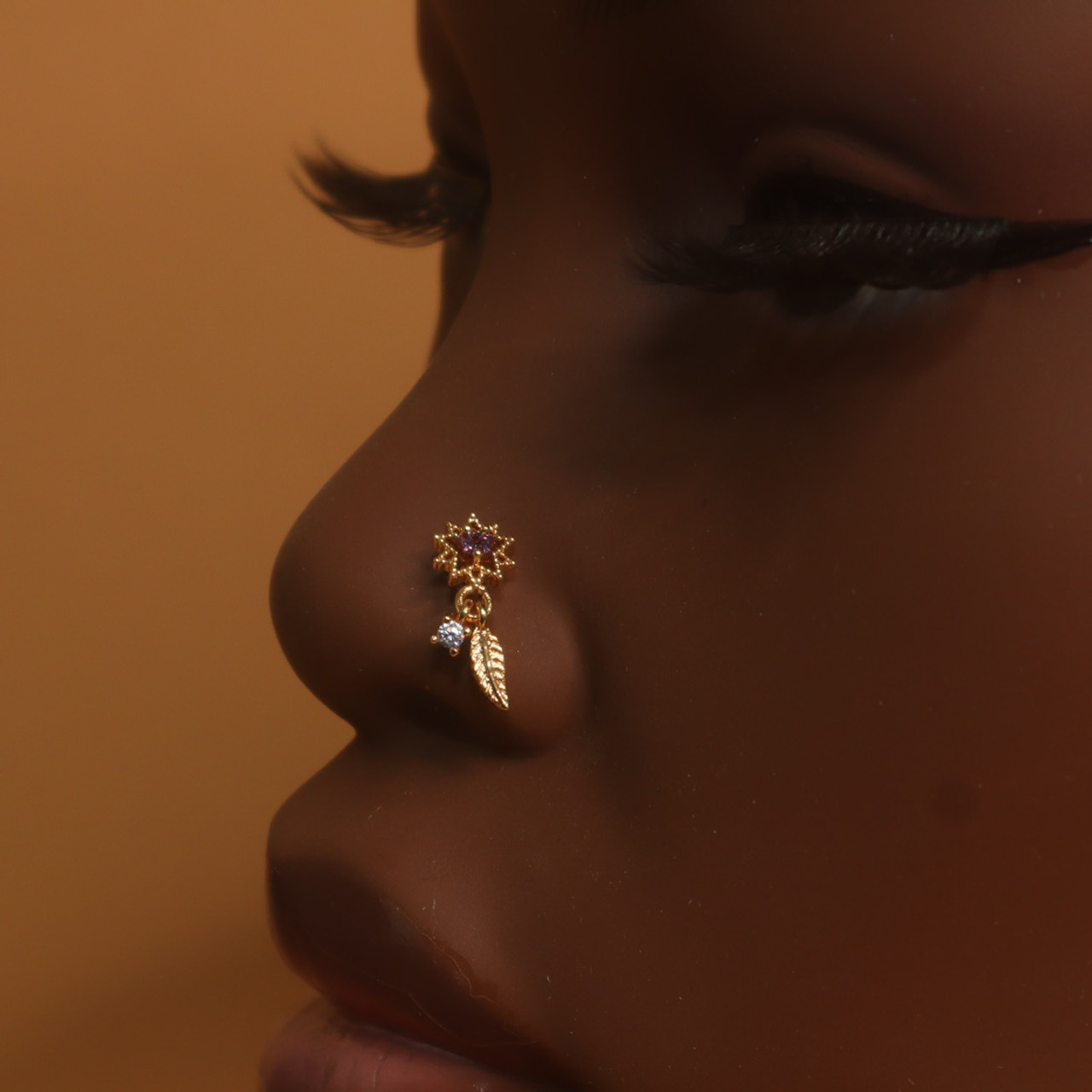 2D STAR LEAF NOSE STUD