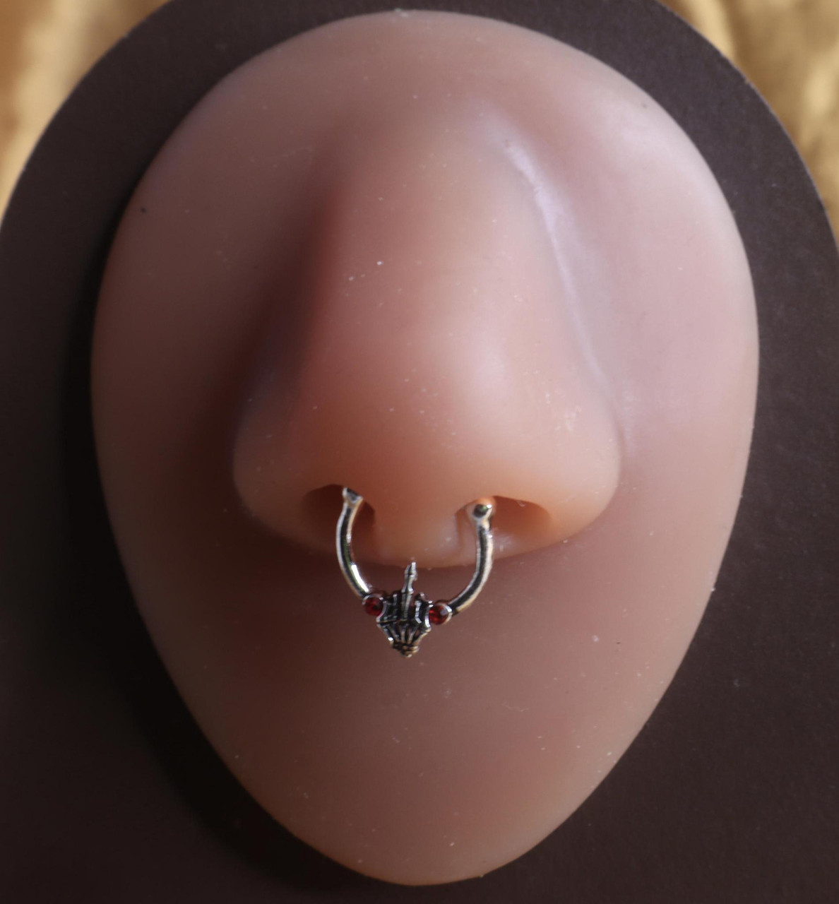 Small Middle Flower Nose Ring (Nath)