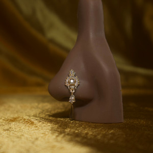 Star pearl nose cuff Star pearl nose cuff
