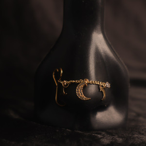 Half Moon Chain Nose Cuff Stud Piercing Jewelry Half Moon Chain Nose Cuff Stud Piercing Jewelry