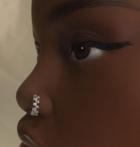 Tiny Gem Silver Nose Hoop Piercing Tiny Gem Silver Nose Hoop Piercing