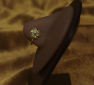 Elegance Luxe Pearl Flare Nose Cuff Elegance Luxe Pearl Flare Nose Cuff