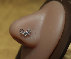 Modern Swirl Nose Ring