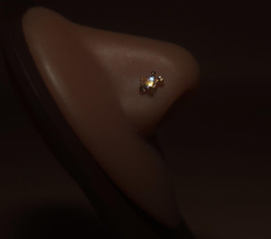 Clover Heart  L- Bend Nose Stud Clover Heart  L- Bend Nose Stud