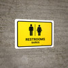 Restrooms Yellow Bilingual Spanish Landscape - Wall Sign