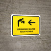 Drinking Water With Left Arrow Yellow Bilingual Spanish Landscape - Wall Sign