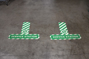 Service Station - Floor Sign T's Service Station - Floor Sign T's