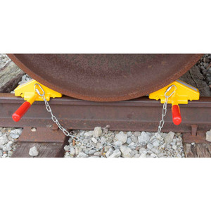 Railroad Twin Single Railcar Chocks with Handle Combo SRC/SRC Railroad Twin Single Railcar Chocks with Handle Combo SRC/SRC