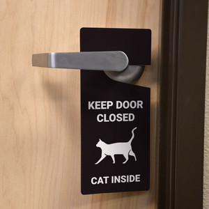 Keep Door Closed - Cat Inside with Icon - Door Hanger Keep Door Closed - Cat Inside with Icon - Door Hanger