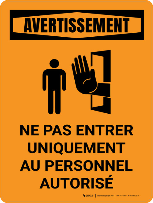 Avertissement: Pièges de contrôle des prédateurs et empoisonnement en utilisation (Warning: Predator Control Traps & Poison In Use) French Portrait - Panneau mural