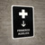 First Aid With Down Arrow Black Spanish Portrait - Wall Sign