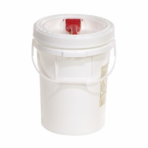 5 gallon bucket with screw on lid Clearance