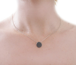 Sun charm necklace, minimal circle necklace made of silver, everyday jewelry 
