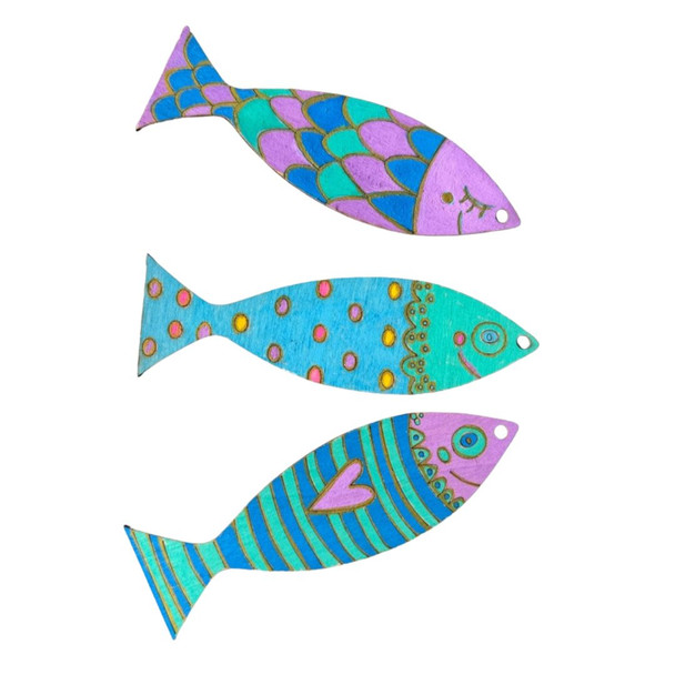 Painted Wooden Fish Crafts – bright marine-themed fish designs showcasing finished DIY decoration ideas. | PoscART