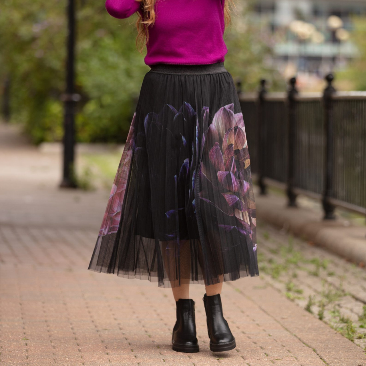 Pleated Mesh Skirt With Dahlia Print
