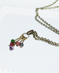 Lagom Agate Cluster Necklace with semi precious beads on bronze chain Lagom Agate Cluster Necklace with semi precious beads on bronze chain