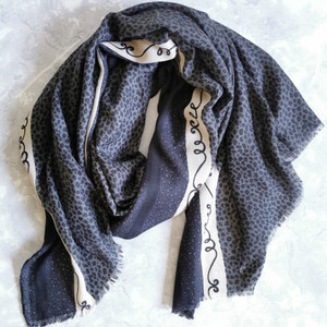 Cheetah Print Viscose Scarf Grey Cheetah Print Viscose Scarf Grey