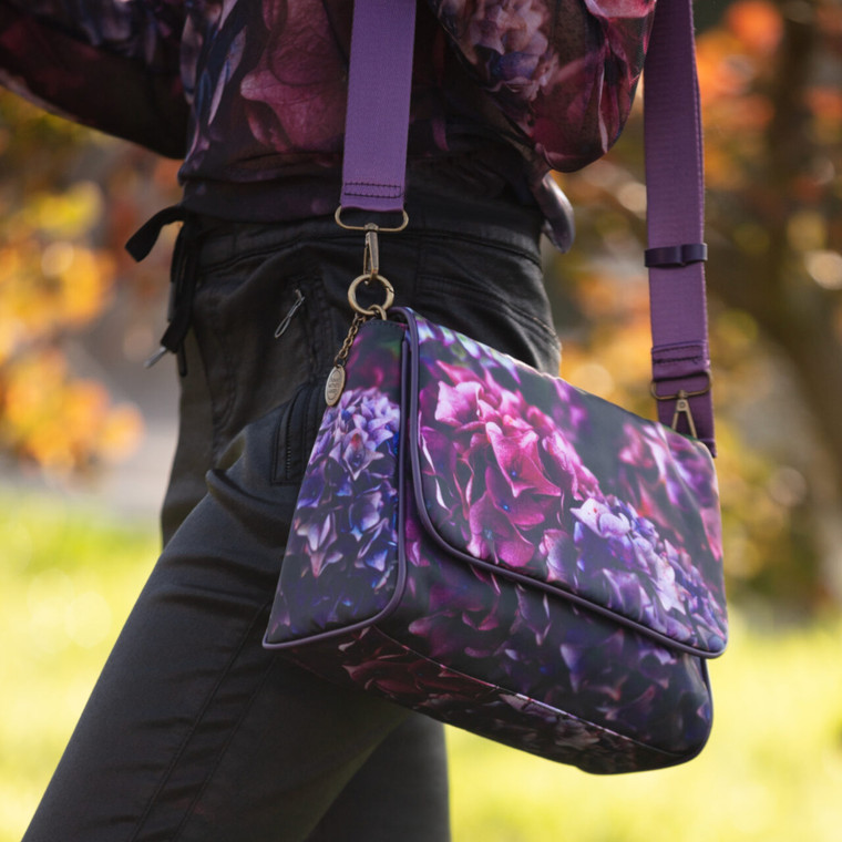 Messenger Handbag With Jewel Hydrangea Floral Print