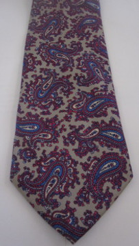 Londonderry Silver, Red and Blue Paisley Xlong tie