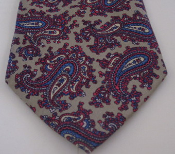 Londonderry Silver, Red and Blue Paisley Xlong tie