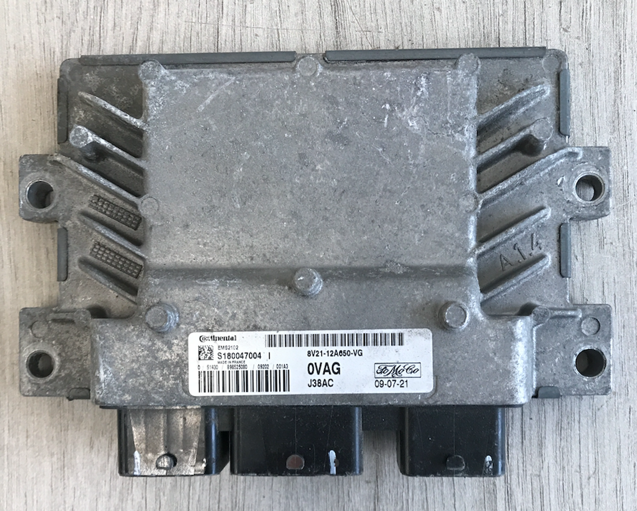 Continental Engine ECU, Ford, 0VAG, 8V2112A650VG, 8V21-12A650-VG, EMS2102, J38AC, S180047004 I