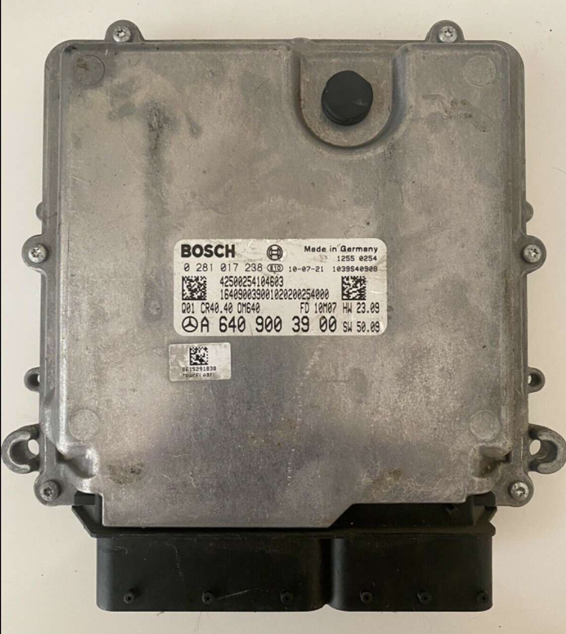 Bosch Engine ECU, Mercedes-Benz, 0281017238, 0 281 017 238, A6409003900, A 640 900 39 00