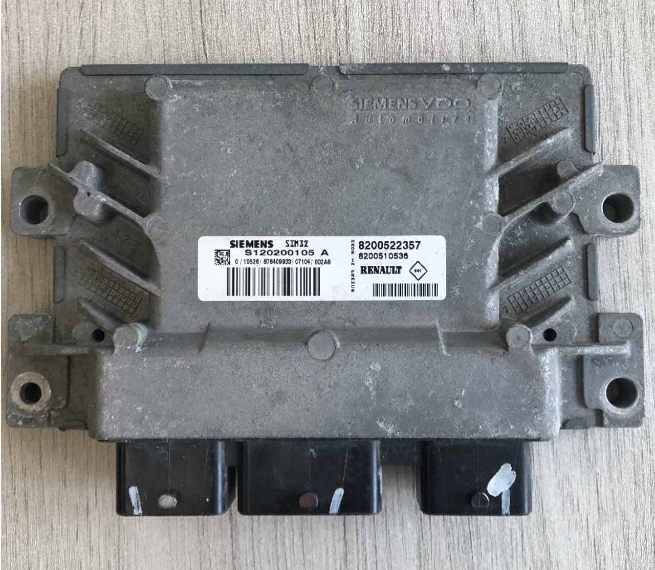 Siemens Engine ECU, Renault Clio, SIM32, S120200105A, S120200105 A, 8200522357, 8200510536