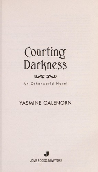 Courting Darkness 10 Otherworld front cover by Yasmine Galenorn, ISBN: 051515007X