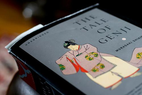 The Tale of Genji: (Penguin Classics Deluxe Edition) front cover by Murasaki Shikibu, ISBN: 014243714X